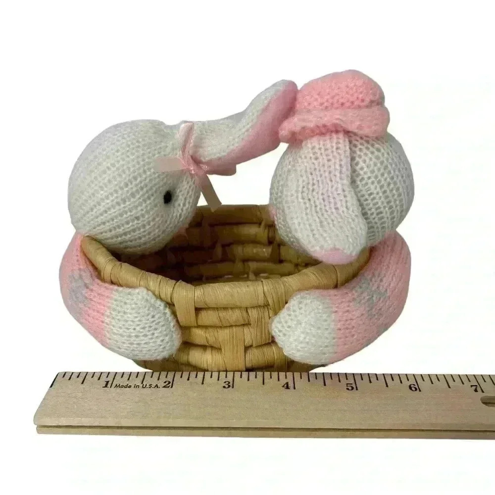VINTAGE EASTER RATTAN WEAVED BASKET PLUSH KNIT BUNNIES HOLDING BASKET 6” - Picture 12 of 12